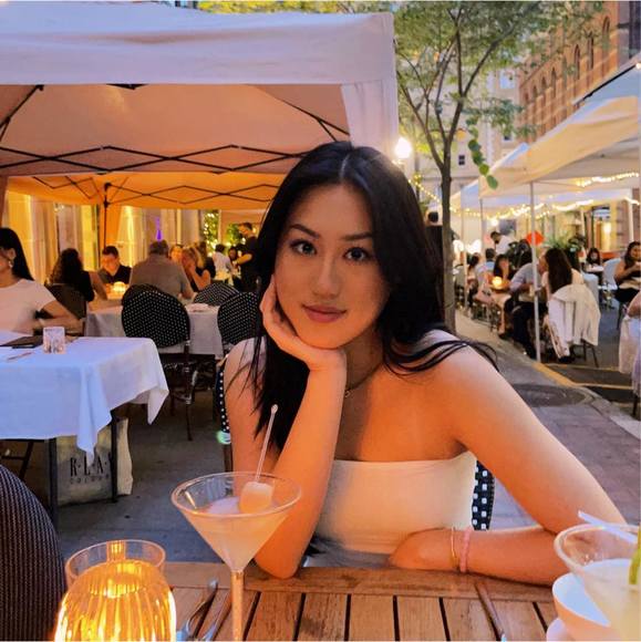 Meet your Posher, Stephanie - Picture 1 of 1